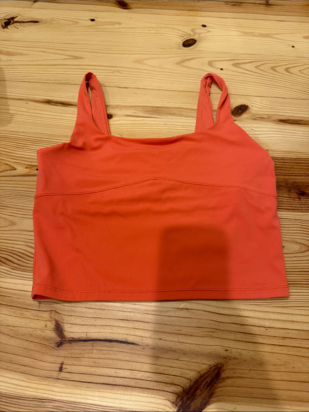 Vuori All The Form Tank in Bright Coral, size Medium
